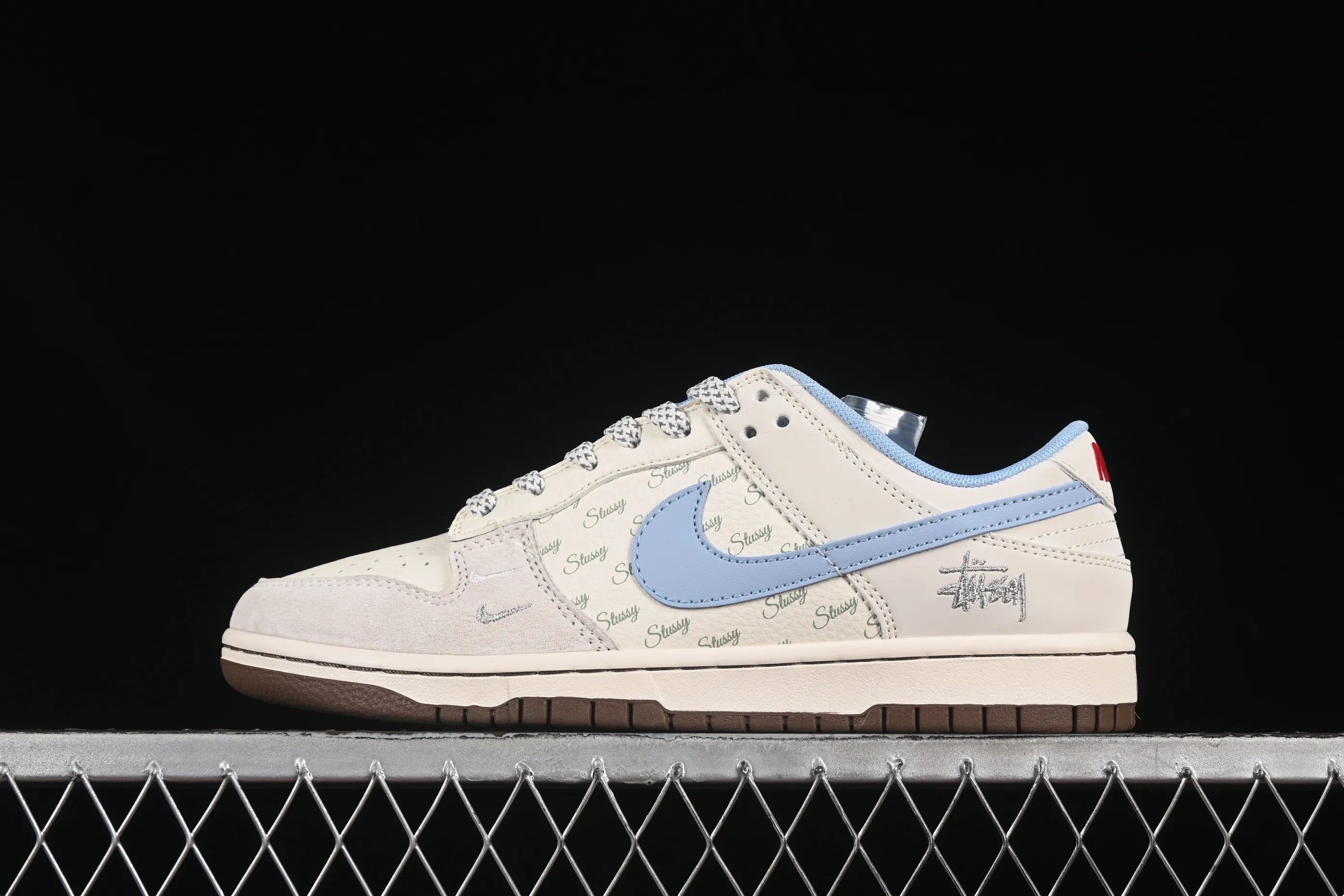All categories Nk SB Dunk Series Nk SB Dunk Low High-end customized low-top sneakers Nike SB Dunk Low Stusi co-branded aqua blue hook Anniversary high-end customized low-top casual sneakers ZH2598-248